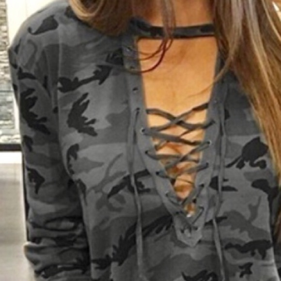 🦋 Gray Camouflage Lace-up Long Sleeve Top - Picture 5 of 8